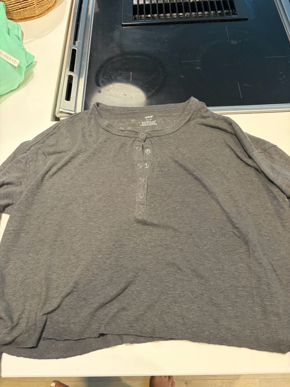 aerie Men's Charcoal Gray Short-Sleeve Henley Tee